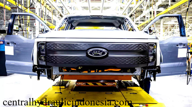 Mobil Listrik Murah Ford dengan Otonom Level 3 Siap 2028